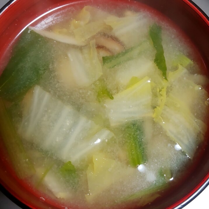 白菜と小松菜の味噌汁